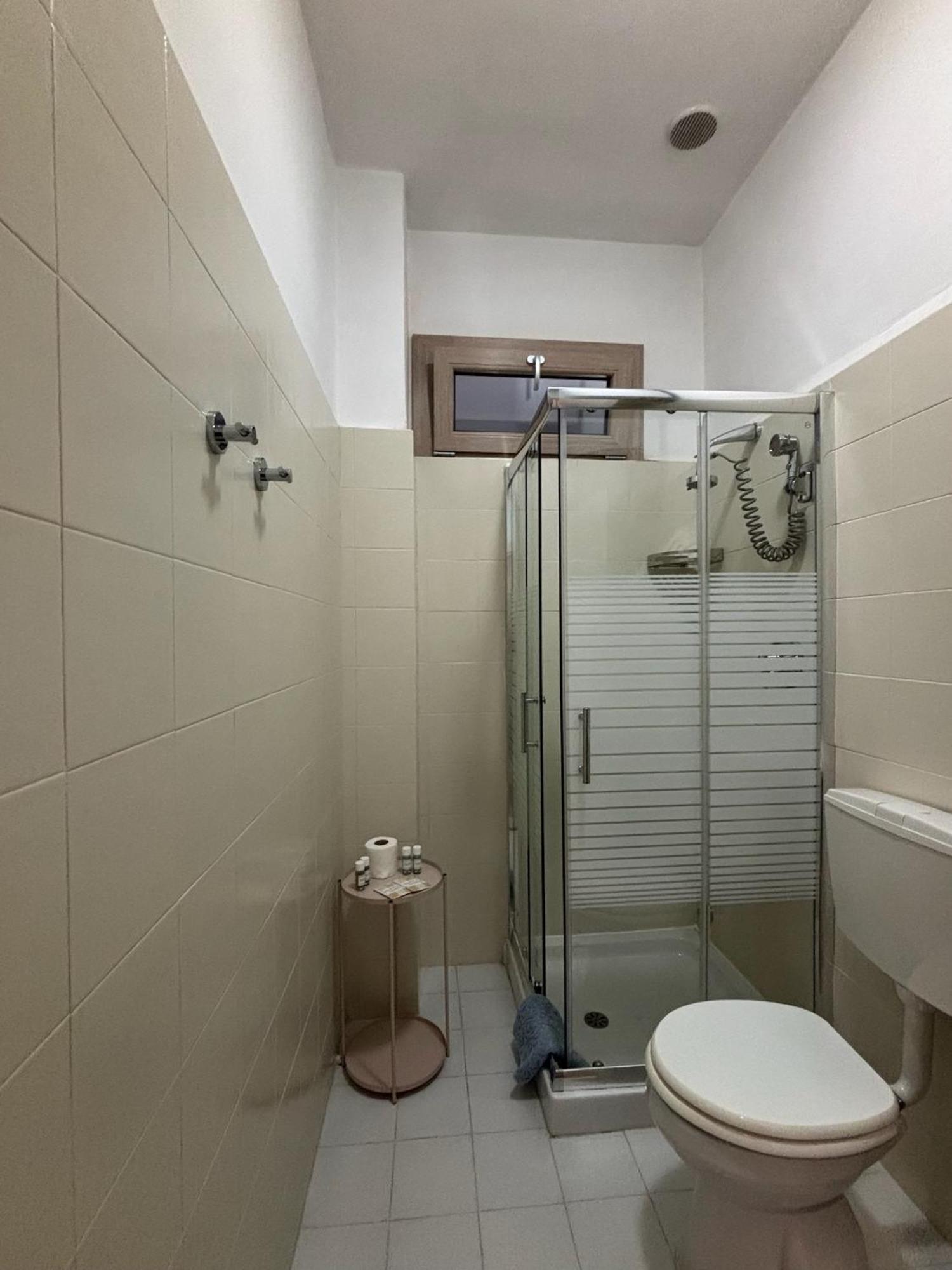Domus Hotel Caselle Torinese Eksteriør billede