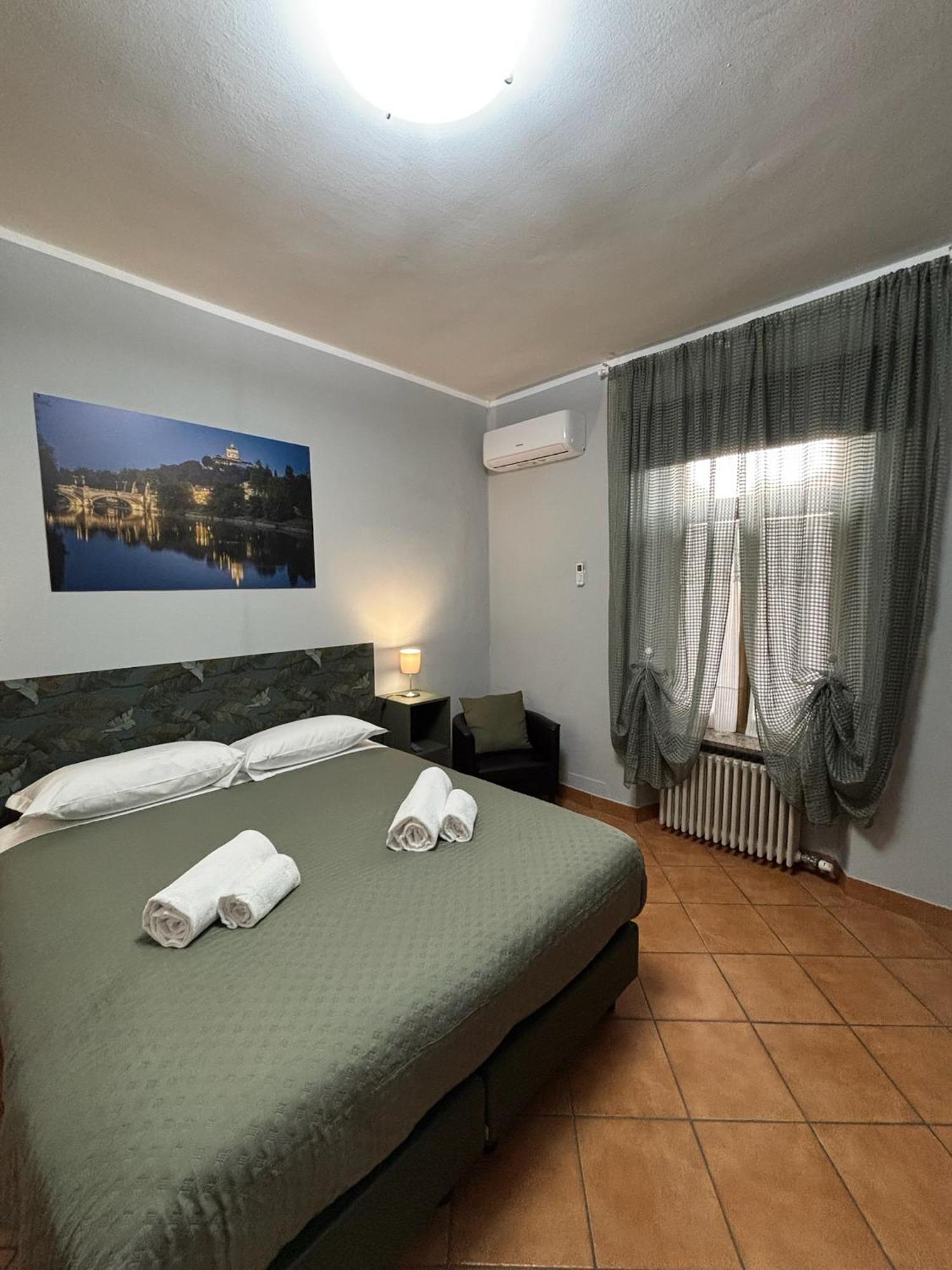 Domus Hotel Caselle Torinese Eksteriør billede